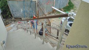 Ограждения лестницы с квадратной стойкой